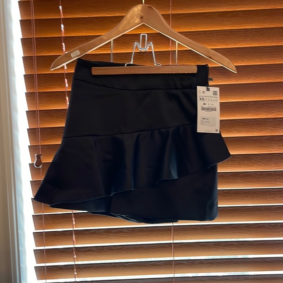 Zara mini skirt - Picture 1 of 1